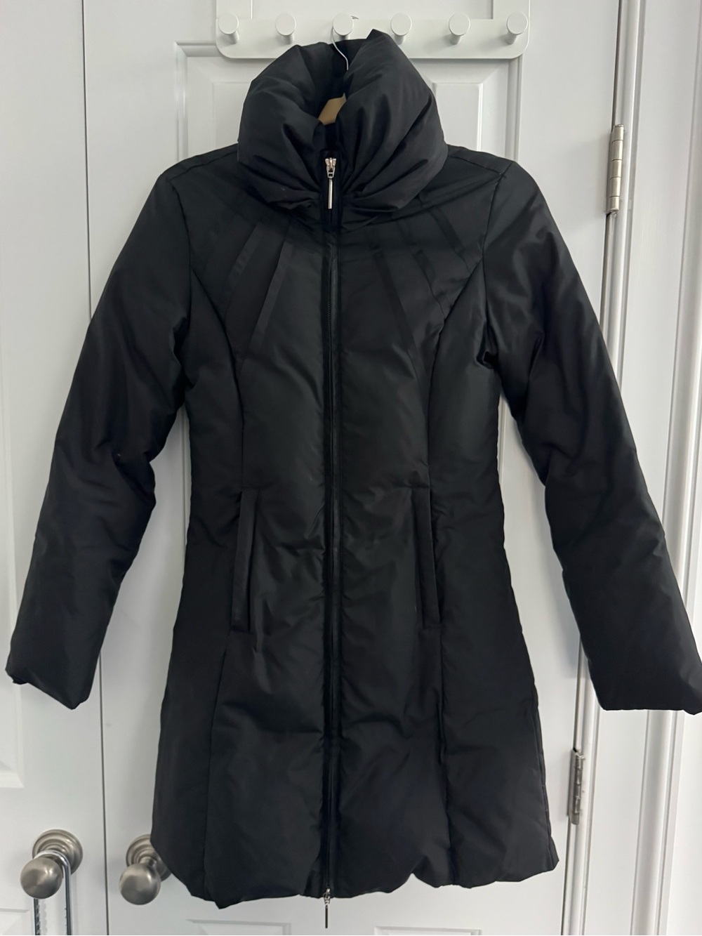 Via Spiga Women's Black Puffer Coat with High Collar, XS
